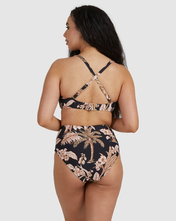 Say goodbye to stuffy beach style with our Castaway F-Cup Bikini! This gorgeous two piece offers amazing bust support with an underwire and adjustable and convertible straps for a perfect fit. Plus, with it's high-rise retro bottoms and hidden mesh for extra support, this fun take on a black bikini is sure to be an unforgettable experience! Bon Voyage!    31160F-980/40646