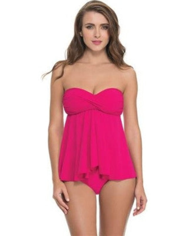 Look your best with the Profile Flyaway Tankini Set, designed with removable straps so you can switch up your style from cross-back to over-the-shoulder in the blink of an eye! It's also got soft molded cups, side boning and sweetheart neckline for shape plus a roll-top bottom for full coverage. It's ready to fly away with you!     E6241B19