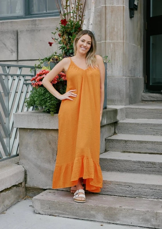The Shannon Passero Kara Dress is perfect for a relaxed, boho-chic look. Its oversized silhouette and flirty spaghetti straps show off your femininity with a V neck, while the frill hem adds a fun and flirty touch. Get ready to sail away in style!        998