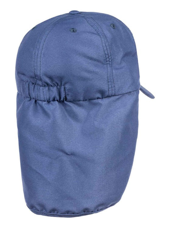 Neck protection cap for boys constructed with a sun protection, with an elasticated back. Complete with a long rear-flaps for sun protection.       AQKHA0316