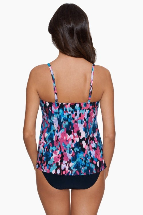 Make a show-stopping impression by the sea with the Magicsuit Beachcombing Carma Tankini – designed with signature control and support so you can strut your stuff in true confidence! The luxurious and glamorous mosaic print gives you an extra glam edge while adjustable straps, a soft cup bra, and a full straight back offer all the support you need to rock the beach. Time to show off those curves!