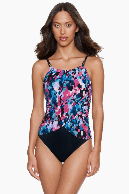 Head to the pool in style with the luxurious Beachcombing Lisa One-Piece! Its bold prints, signature control and support, and adjustable straps make it the perfect combination for a look of glamorous elegance. With its underwire bra support, full straight back, and moderate leg cut, you'll be sure to turn heads and feel comfortable all day long. So beach-body ready? Let's hit the pool!