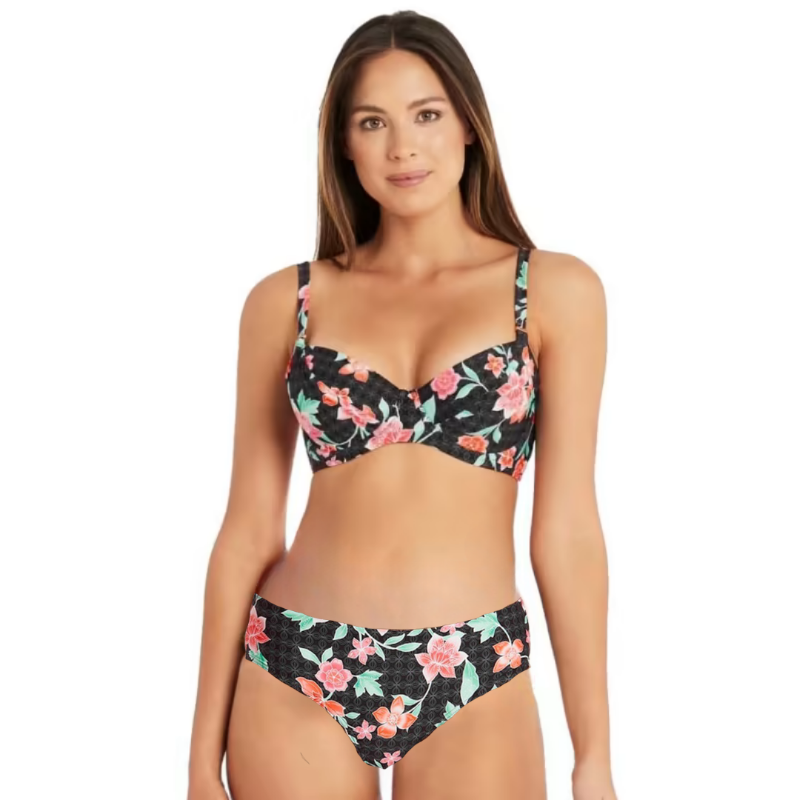 Sealevel Swim Australia uses the highest quality luxe fabrics, precision contouring and body sculpting technology ti create the most flattering fits! This sexy floral bikini checks all the boxes with mid-rise bottoms, tummy control and push up crossover top with supportive side boning and Powermesh support.       SL3500MT/4015MT