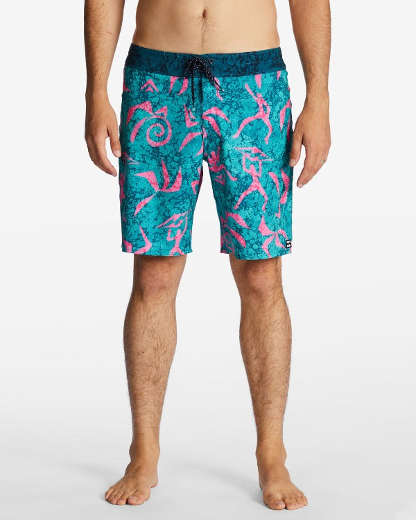 Stay comfortable and stylish on the waves with our Billabong Sundays Pro Boardshorts! Featuring eco-friendly fabric, Micro Repel technology, and an engineered fit for unrestricted movement, you'll be ready for the perfect ride!     ﻿ABYBS00387