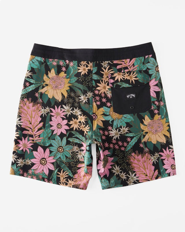 Look beach-fresh with our Sundays Lo Tide 19" Boardshorts - crafted from eco-friendly fabric with 4-way stretch, Micro Repel coating, and modern fit. Featuring an elastic lasso waist, tie closure, and pockets, these mid-length stunners make every beach day as breezy as your style!     ABYBS00398