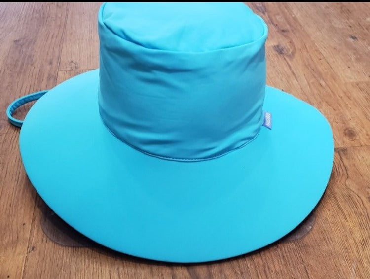 Aqua Hat