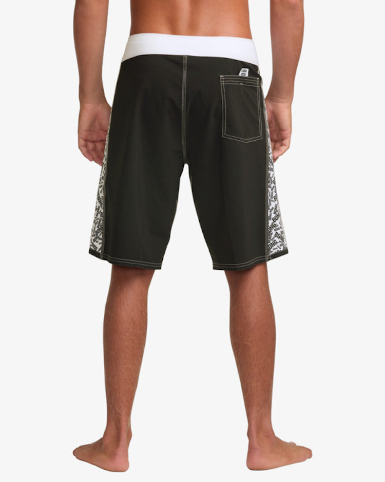 Scoop Pro 20" - Performance Board Shorts for Men