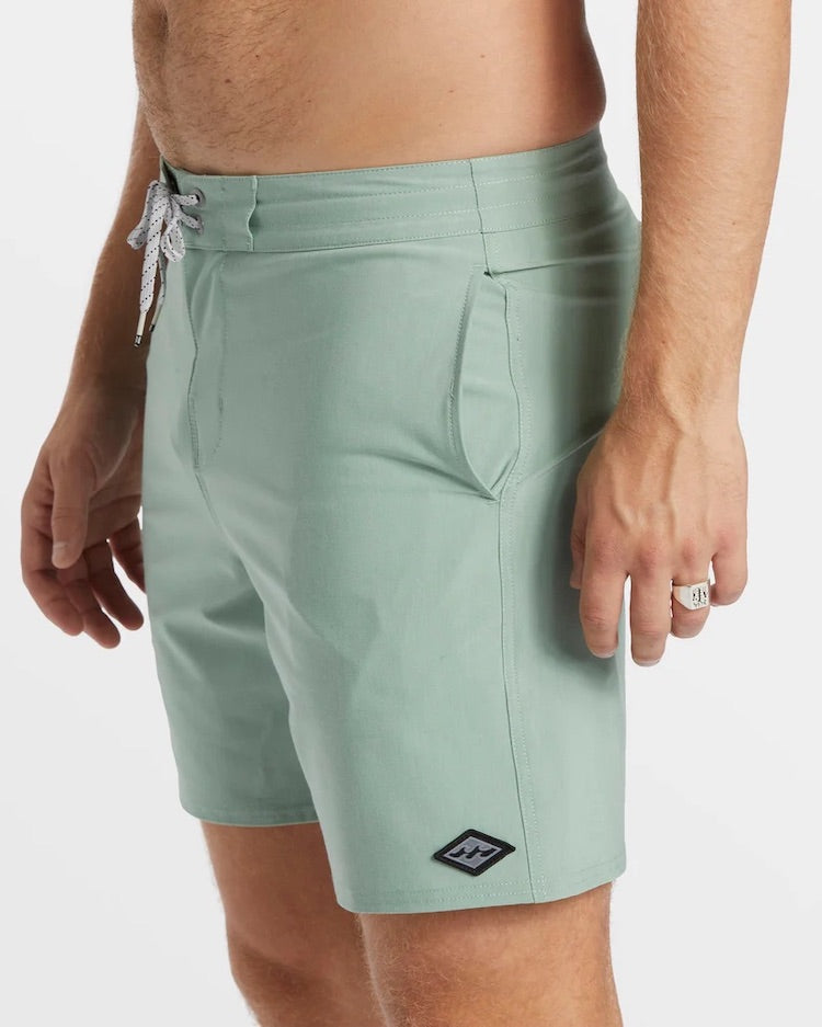 Every Other Day Lo Tide 17" Boardshorts