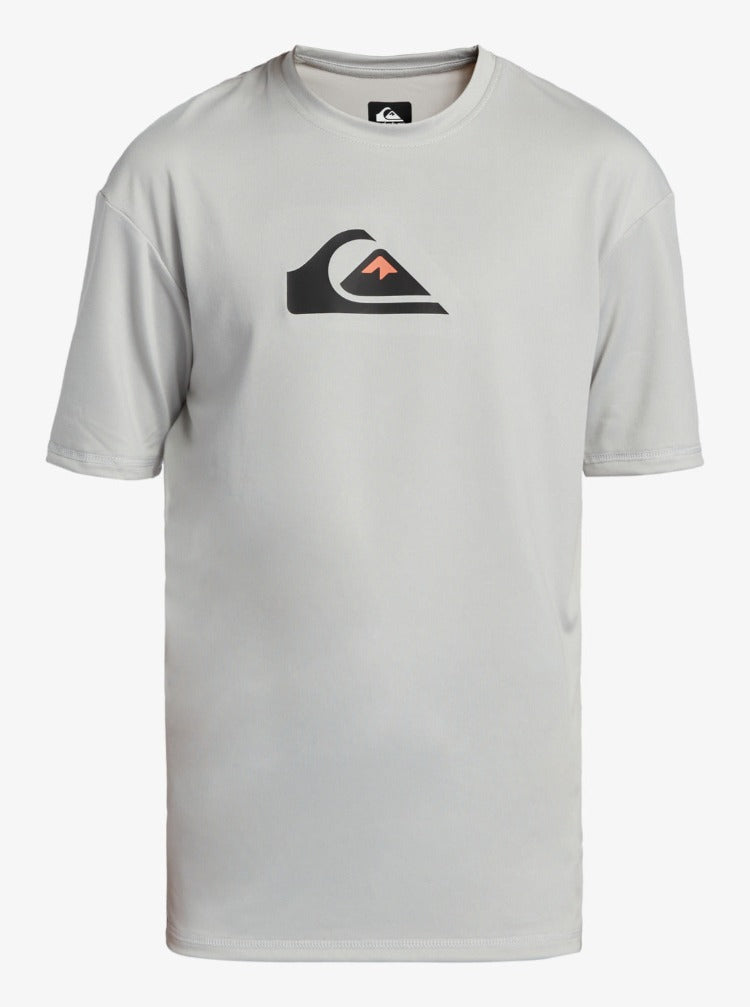 Mens Quiksilver T-shirt in Light Grey with Logo on top centre chest in Navy and a light orange colour for snow on top of mountain.
