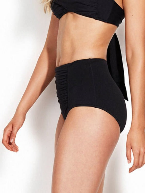 Look and feel your best with our High Waist Bottoms! The Power Mesh front panel with ruching forms the perfect silhouette to flatter your curves and accentuate your shape. The low leg line and regular coverage complete the look, while providing the perfect balance of comfort and confidence. So bring on the beach days - you'll be looking fabulous! Sizing is in Australian, so size yourself up for the look of your dreams.     40304-065