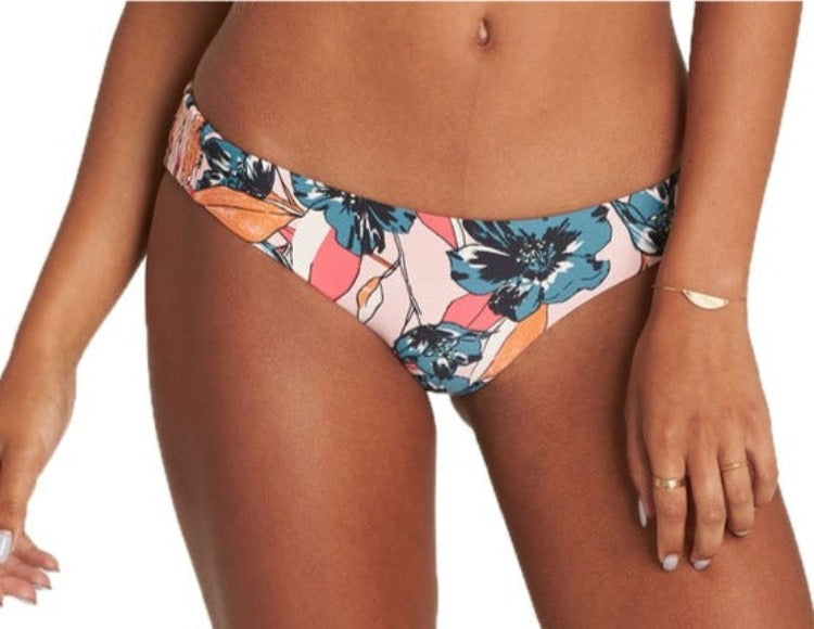 Look like a surfer goddess in the Coastal Luv Fix Bikini, with its super cute, retro floral print! This active-minded design features floaty cups, a supportive bottom band, and adjustable cross-back ties, for a range of sizes and a flattering fit that won't dig in. The Lowrider cut is a bonus, with full seat coverage and extra rise in the front and back - so you can surf with style!