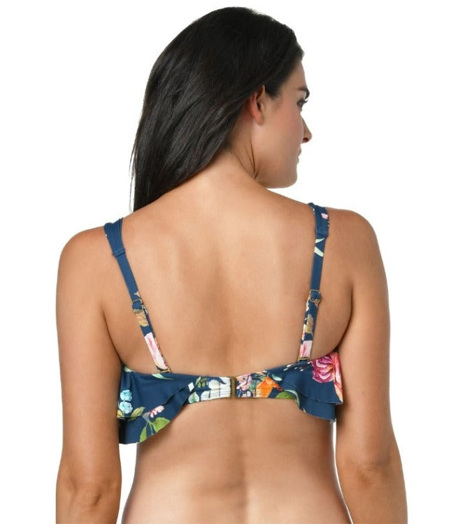 The Jantzen Women's Floral Enchantment Paloma Bikini Top is a playful and flirty piece that'll have you lookin' and feelin' your absolute best. It comes with a sassy flounce ruffle along the front, adjustable over-the-shoulder straps, and - bonus! - they can be removed.