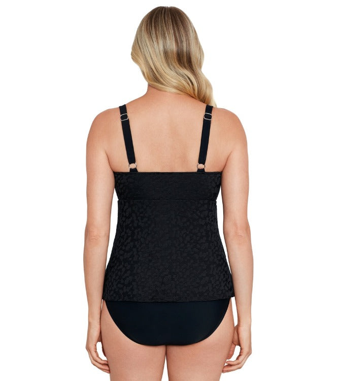 Look cute and feel confident lounging poolside in the Shadow Tier one piece! Crafted with the highest quality fabrics and triple tier fixed cups, you're guaranteed a fashionable, timeless look. Plus, this swimsuit stylishly fits a D cup, making it the perfect combination of sophistication, comfort and style!