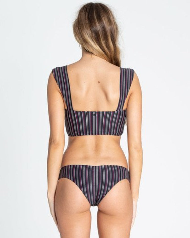 Introducing the Mellow Luv Bustier Bikini - it's one fetching two-piece! This stylish set features a bustier top with a lace-up center front and wide shoulder straps, plus a reversible bottom with a unique stripe print. Made with a polyamide and elastane blend, it's comfortable and durable - not to mention insta-worthy! Looks like the sun is shinning on your beach days.