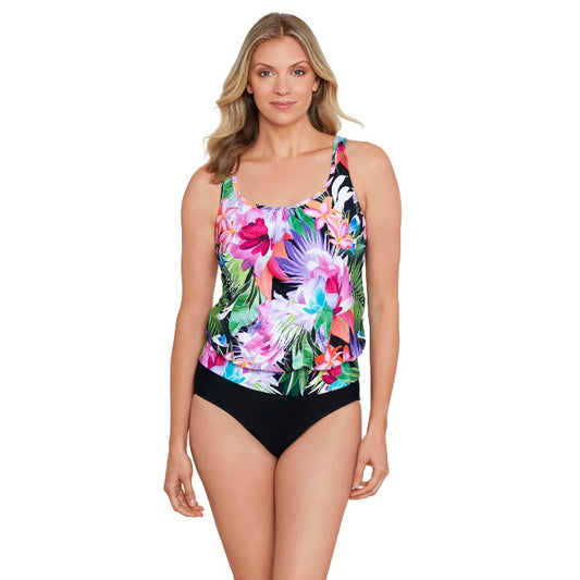 Look your best in the Blouson Tankini set from Penbrooke! Its shape-solving technology will flatter your figure while the underwire will give you the support you need (up to D cup!). Plus, the lush life print and full seat coverage in the bottoms make it the perfect piece for your beach paradise - you'll look sensational!