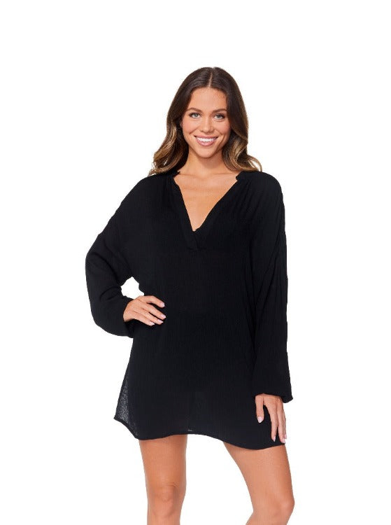 Make a statement in this v-neck San Pedro Beach Cover Up! Look posh as you lounge in style, with its relaxed fit, hi-low silhouette, and crinkled fabric that's as soft and stretchy as a daydream. Whether you're cruise ship deck chilling or poolside sipping, this sun protector is vacation-essential!    J710041