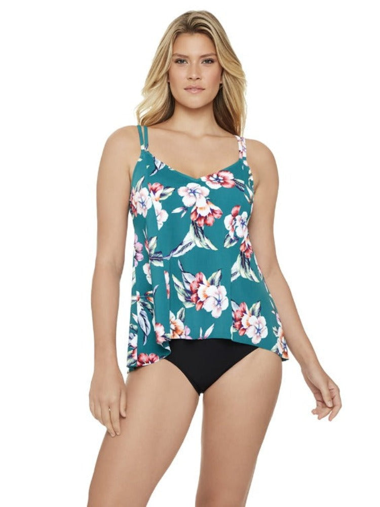 Our Vintage Floral Tankini is the perfect pick for all the no-nonsense ladies out there! The top has adjustable straps and can accommodate up to a D cup, and you'll love the classic high waisted bottoms that provide full seat coverage. Plus, it has a hi-lo hem and built-in soft cups so you can feel stylish and comfortable all day. Now that's a win-win!