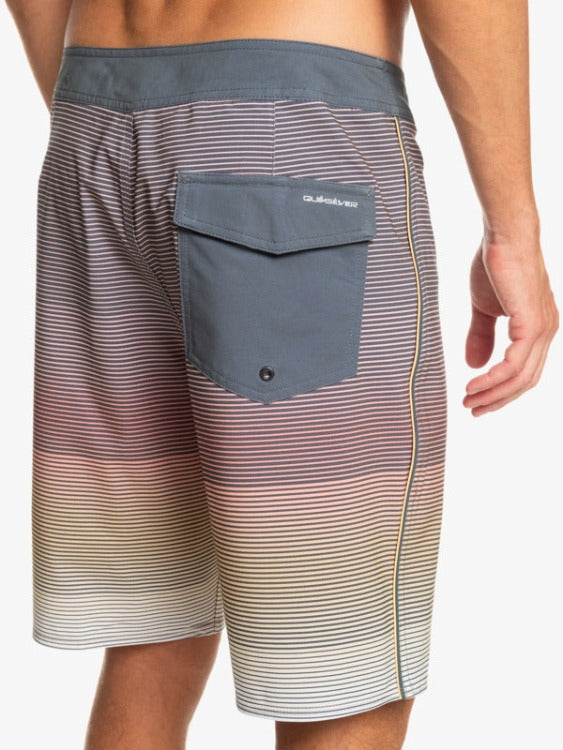 Dive into your next ocean adventure with Quiksilver Surfsilk Massive 20" Boardshorts – perfect for pushing the limits! A durable blend of eco-conscious fabric and 4-way stretch make it easy to take on any wave. Feel fearless and daring in their modern design and lightweight construction, plus pockets for convenience and key bungee cord for added security. Talk about surfin' in style! 