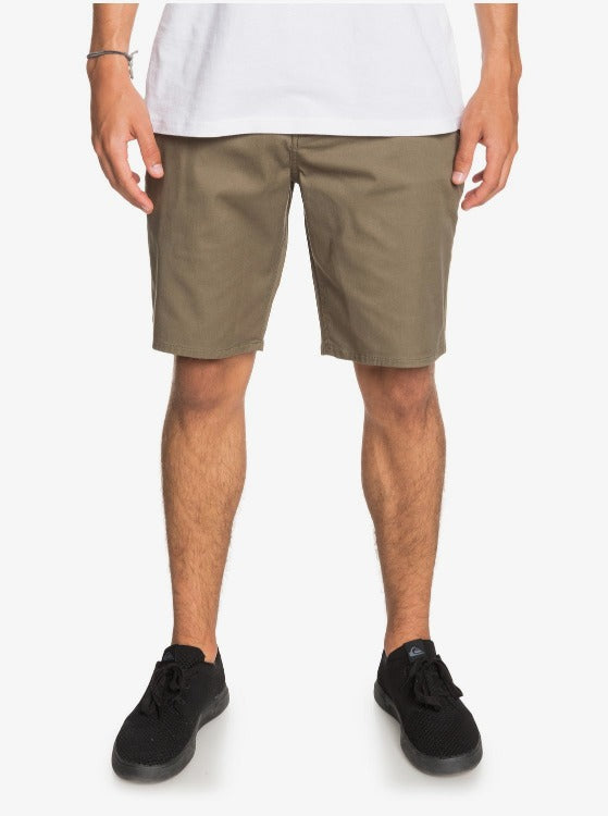 Stay comfortable and stylish all season long with Everyday Union's Stretch 20" Chino Shorts! Boasting a classic, straight fit with tapered legs and fixed waistband, you'll be ready to take on warm weather in style. Enjoy a longer 20" outseam and a garment wash for that soft, "lived-in" feel. Plus, the internal printed branding and yarn-dyed striped pocketing make these shorts stand out from the crowd!     EQYWS03698