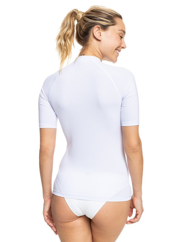 Ready for some rays? Look no further than our Whole Hearted Short Sleeve Rashguard, featuring UPF 50 sun protection and a snug, fitted fit. Show off some sunshine style with the large collar binding and screen logo on the left sleeve and center front. Summer days just got way more fun!     ERJWR03548