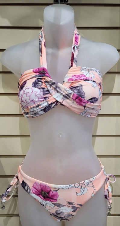 Seafolly has done it once again with this gorgeous bandeau halter twist bikini top and loose tie side hipster bottoms!  Halter top Fixed soft cups Plastic clasp back Loose tie hipster bottoms Regular Coverage 