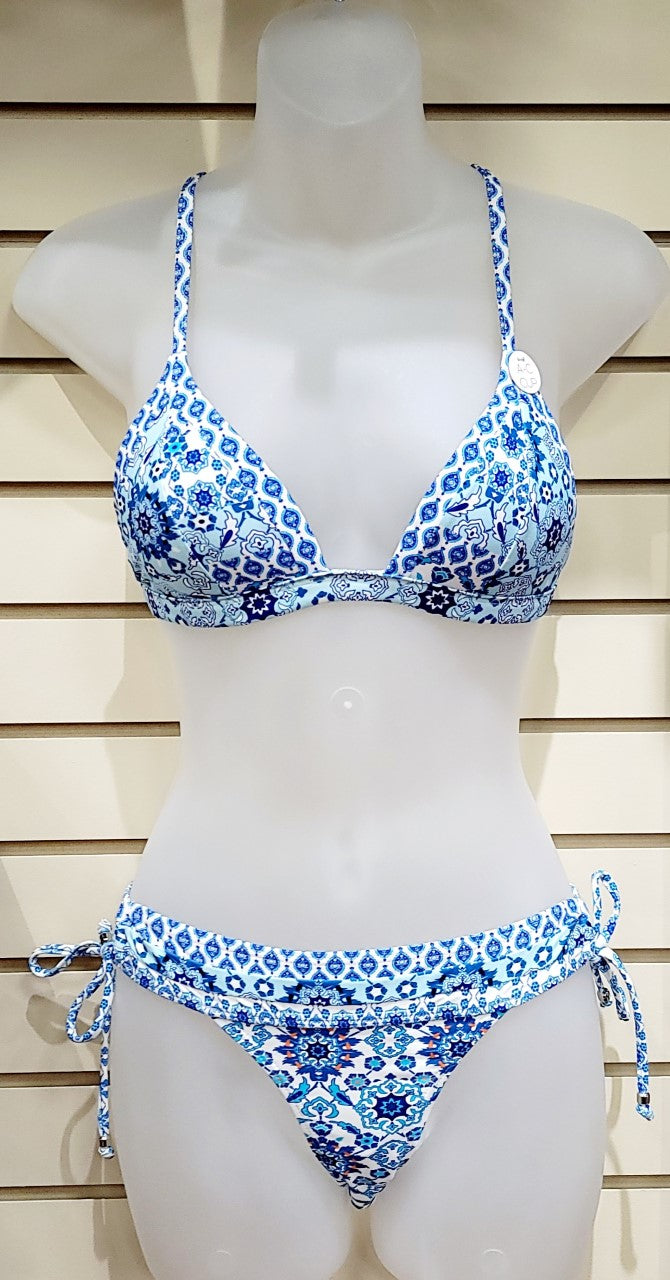 Sail away to paradise in the Medina Bikini Set! This bohemian dream-come-true features an eclectic floral design on an airy triangle top and banded bikini cut hipster bottoms in a matching blue hue - you'll feel like a beachside goddess wherever you wear it! 🌊